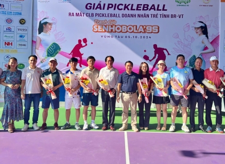 Hơn 200 vận động viên tham gia giải pickleball doanh nhân trẻ