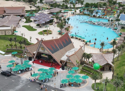 Khai trương công viên nước Tropicana Park