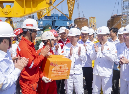 Chủ tịch nước thăm, chúc Tết các đơn vị thuộc Tập đoàn Dầu khí