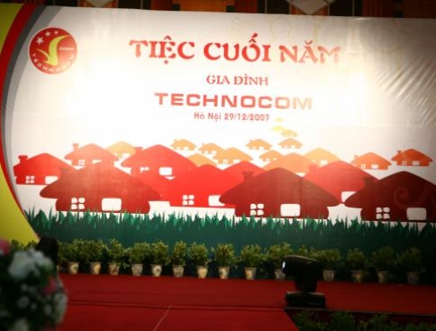 Tổ chức tiệc tất niên
