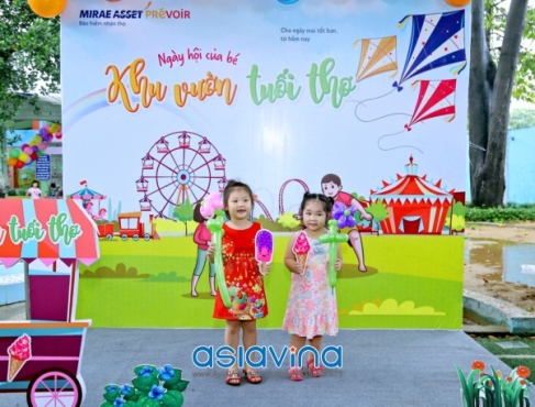 TỔ CHỨC TRUNG THU CHO CÁC BÉ TRƯỜNG MẦM NON HOA SEN