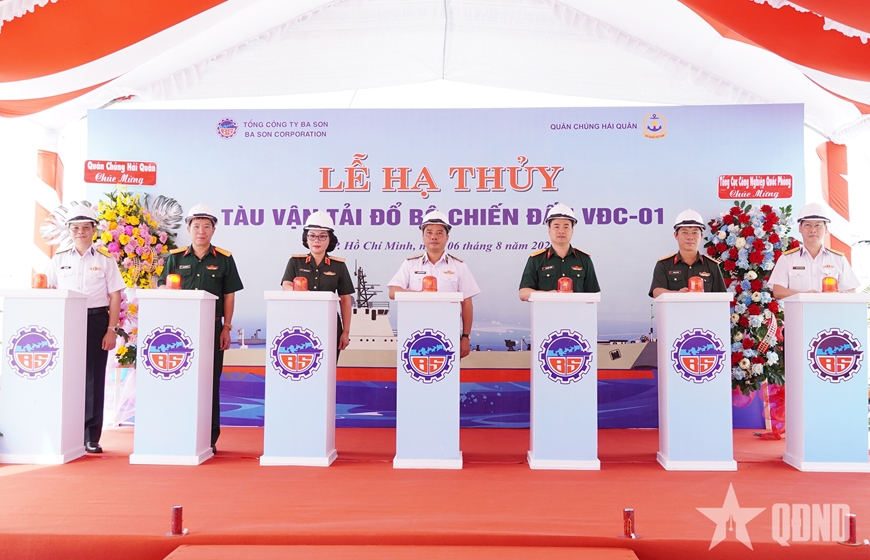 Tổng công ty Ba Son tổ chức lễ hạ thủy tàu vận tải quân sự