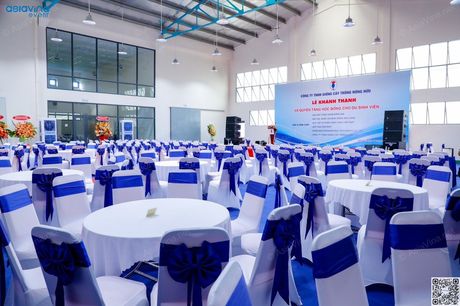 cho-thue-ban-ghe-vung-tau