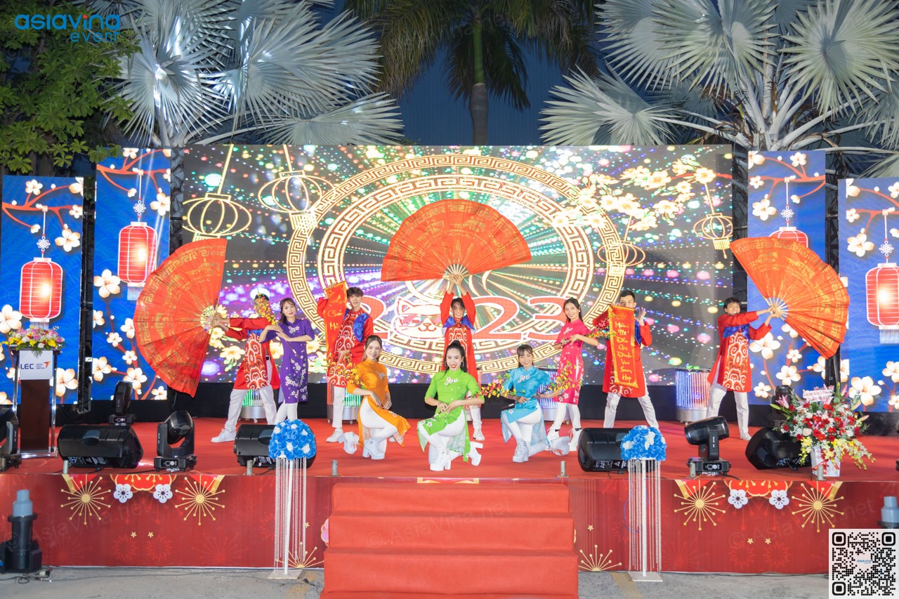 vu-doan-nhom-mua-tai-vung-tau