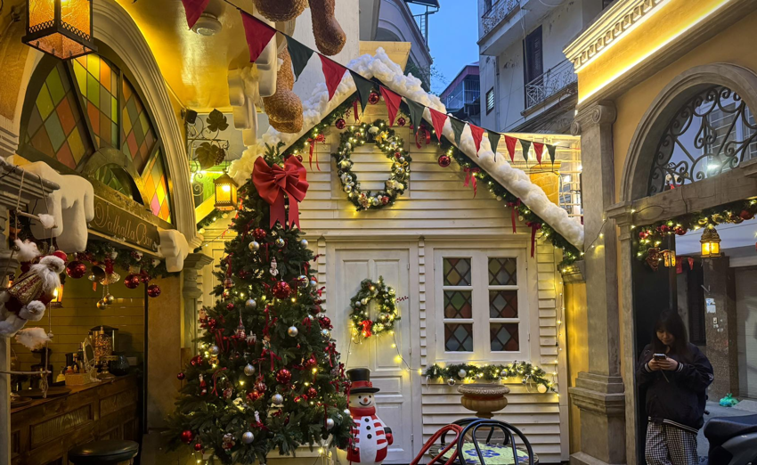 Top 16 Quán Cafe Noel Hà Nội đẹp Lung Linh 2025