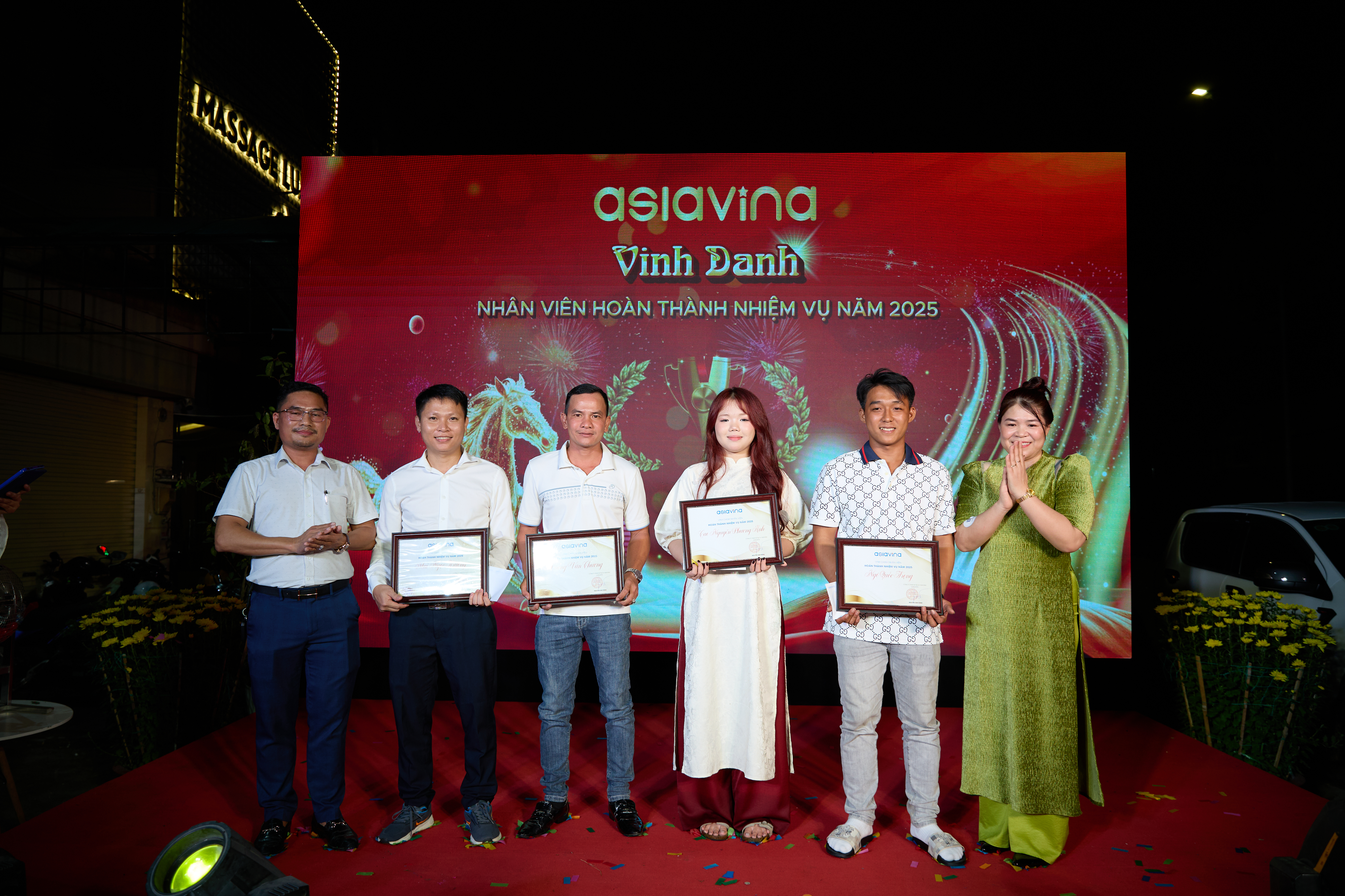 to-chuc-tiec-tat-nien-phu-my