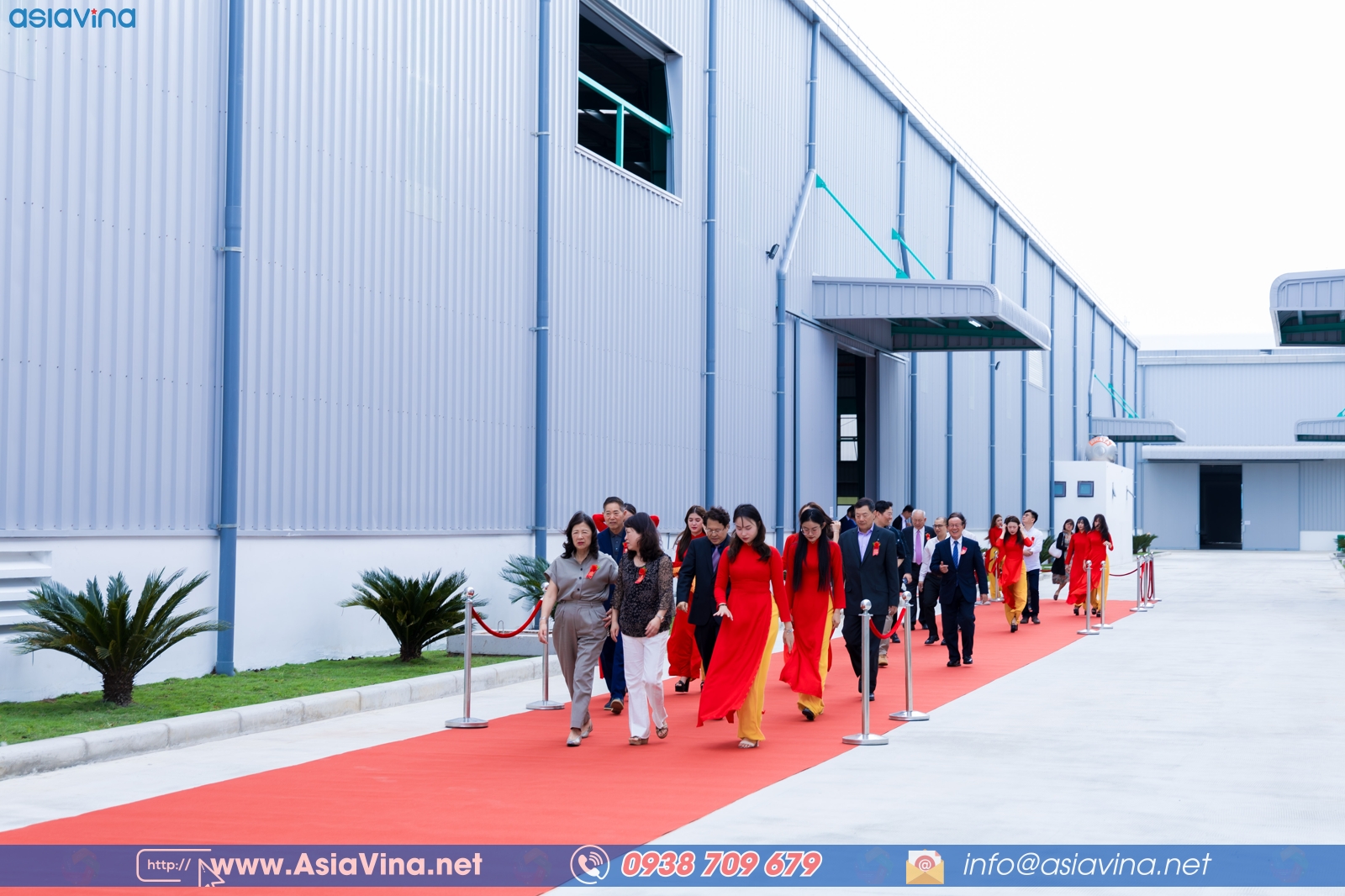 asiavina-to-chuc-le-khai-truong-seville-signature-2